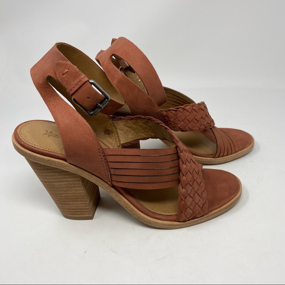 Frye Women's Sandals in Rust Brown